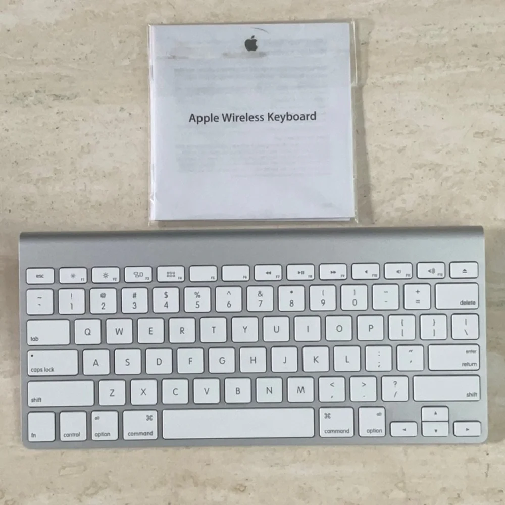 Apple Keyboard Wireless Model A1314 Genuine OEM Authentic - Picture 1 of 11